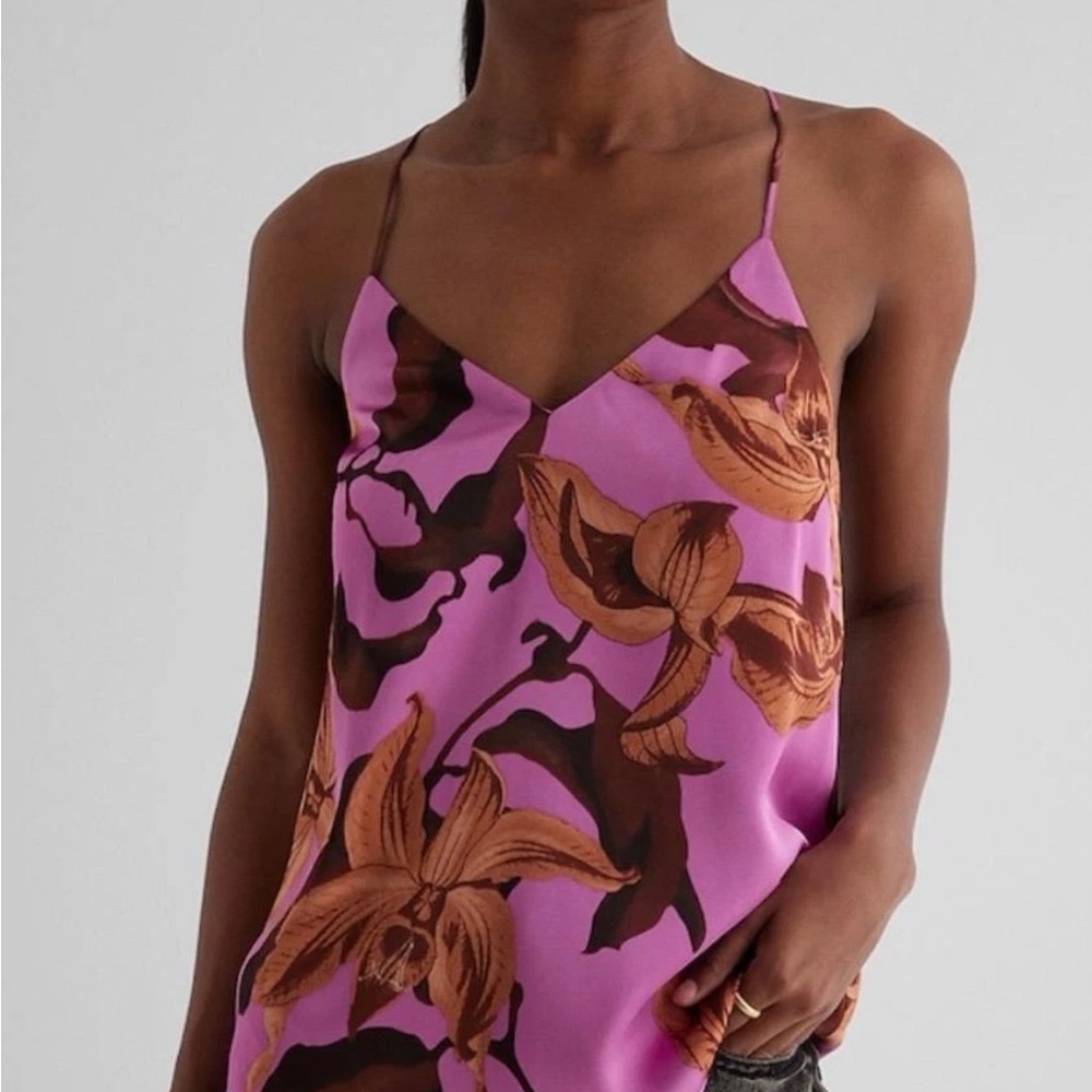 Express Satin Floral V-Neck Cross-Back
Downtown Cami Size Small